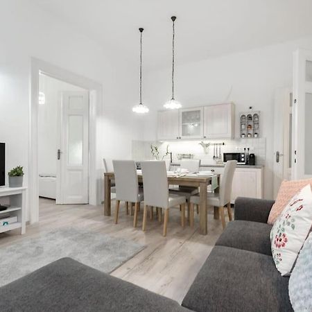Perfect Day 3 -3 Bedr, 2 Bathrooms Budapest Exteriör bild