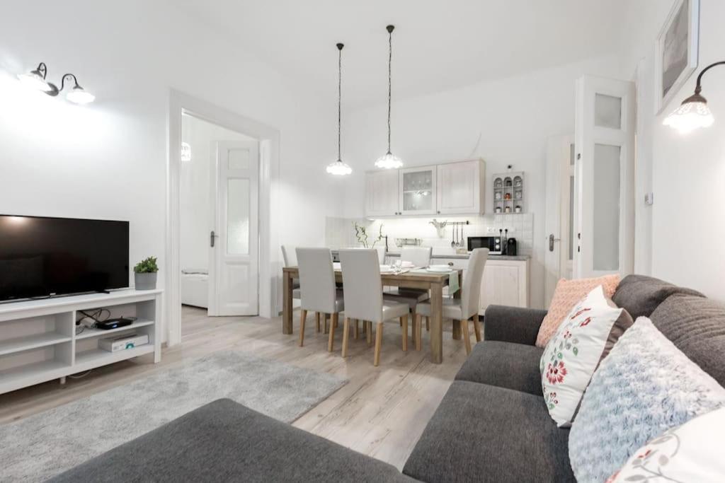 Perfect Day 3 -3 Bedr, 2 Bathrooms Budapest Exteriör bild